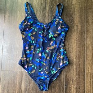 NWOT one piece swimsuit